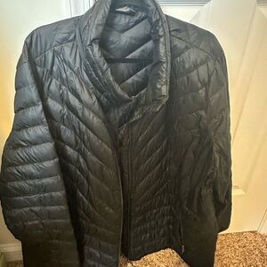 32 Degrees Women's Black Puffer Jacket